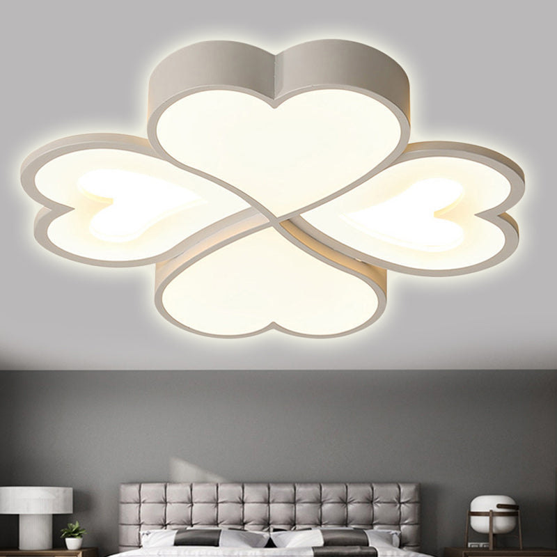 Modern Heart Shape Acrylic Flush Mount Ceiling Light - Stylish Living Room Fixture