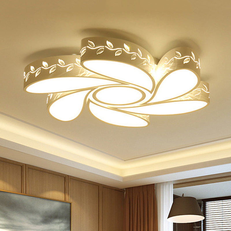 Modern White Metal Hollow Floral Flush Ceiling Light With Led For Bedroom / 19.5’ Warm