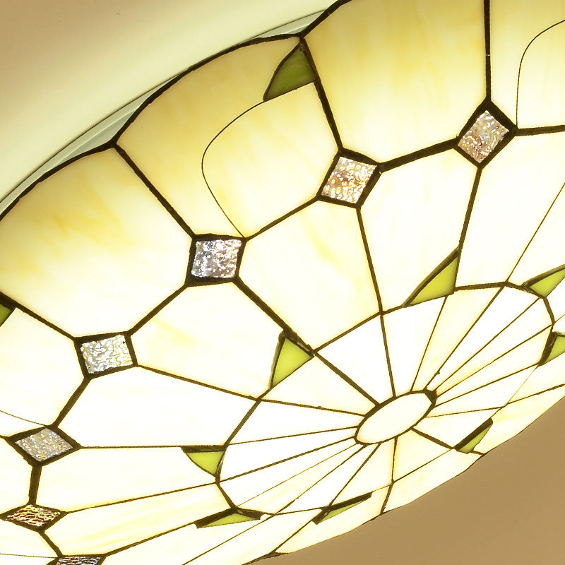 Vintage Tiffany Stained Glass Ceiling Light With Leaf Pattern - Flush Mount Led Lamp For Living