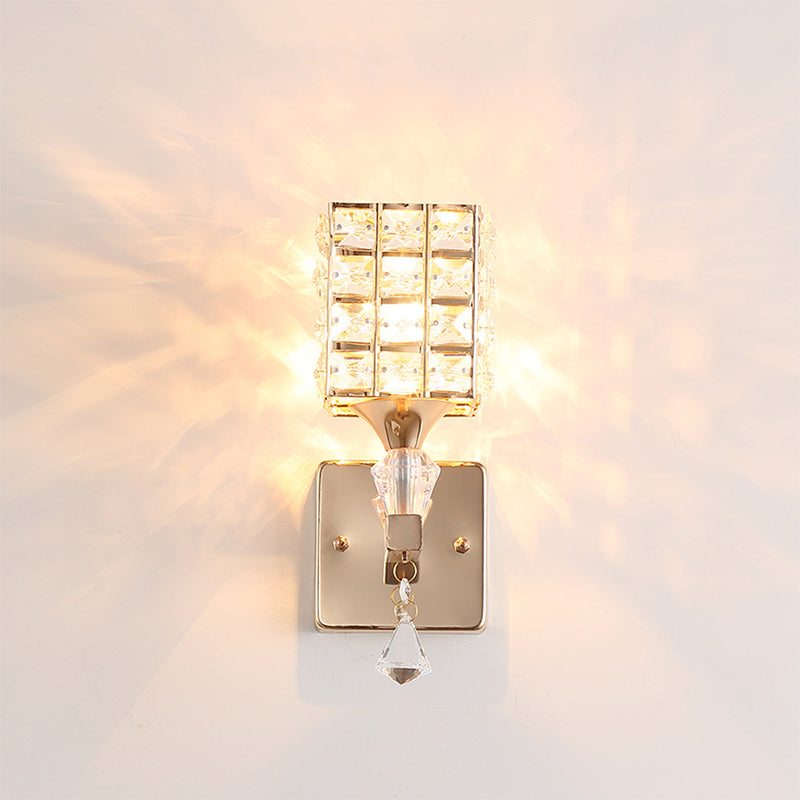 Clear Crystal And Metal Cubic Shade Wall Sconce: Modern Stylish 1 Light Fixture (Silver/Gold) For