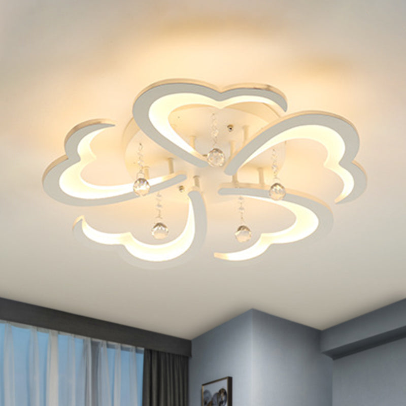 Heart - Shaped Acrylic Flush Mount Light Fixture With 5/15 Lights In Warm/White/3 Color For Living