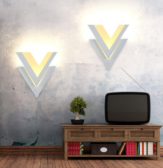 Customizable V-Shaped Led Sconce Light For Living Room And Bedroom