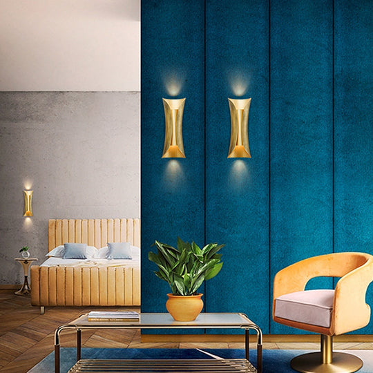 Simplicity Curled Metal Wall Mount Sconce With Dual Heads 13/21/30 H Brass/Gold/Natural Wood Finish