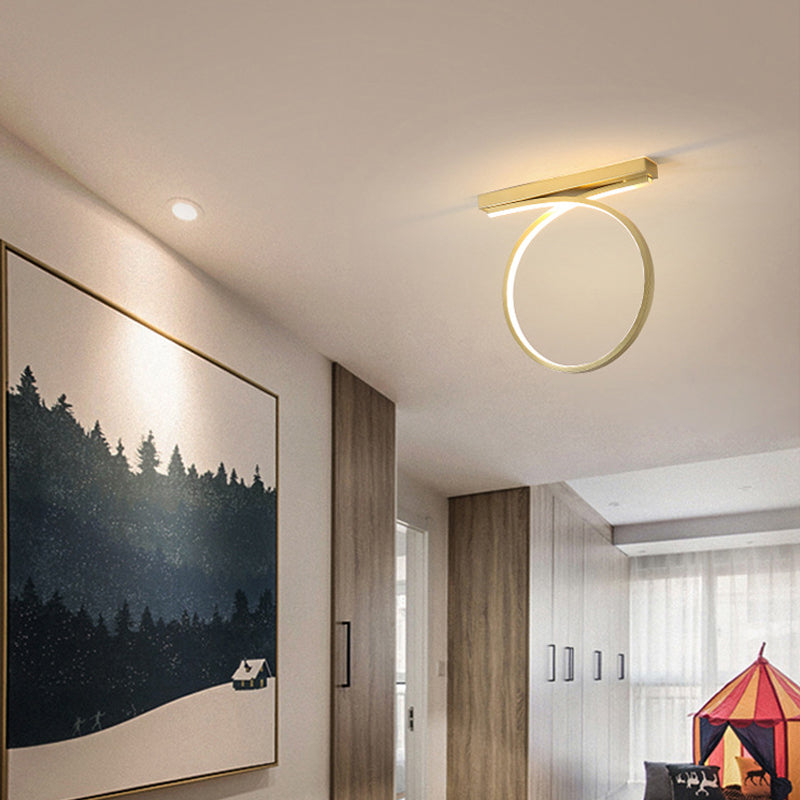 Modern Gold Led Ceiling Light Fixture For Bedroom - Minimalist Flushmount Lighting In Warm/White