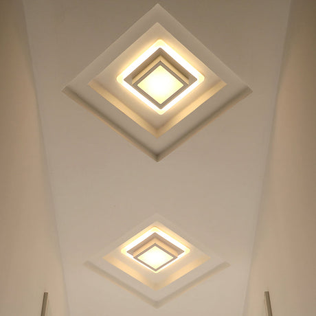 Contemporary Mini Round/Square Flush Mount Ceiling Light In Black/White With Metal Finish - Led