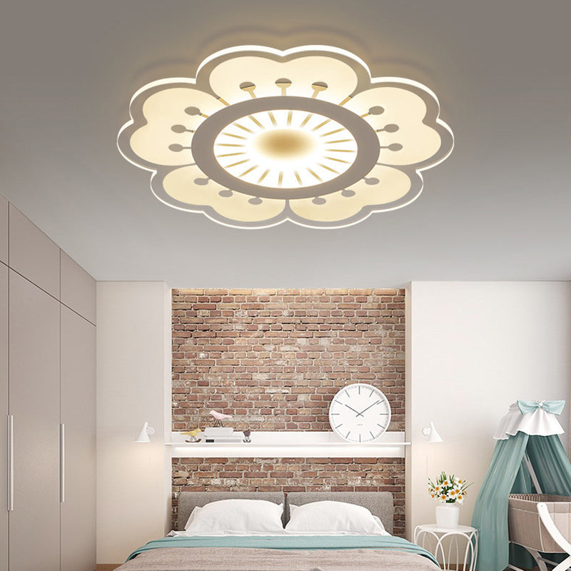 Contemporary Acrylic Led Flush Mount Ceiling Fixture - Flower Design 16.5/20.5 Wide White