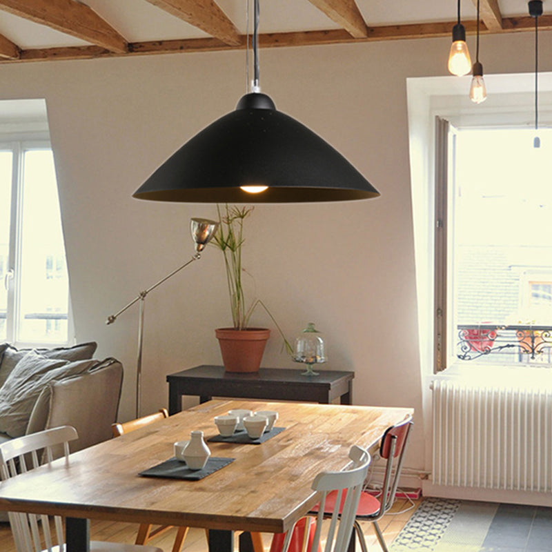 Contemporary Conical Metal Pendant 1-Light Pendulum Lamp For Dining Room In Black/White