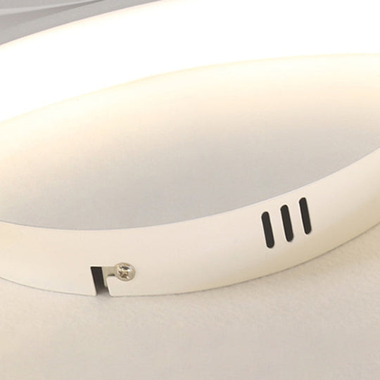 Minimalistic Black Acrylic Circle Flush Mount Ceiling Light With 3 Lights