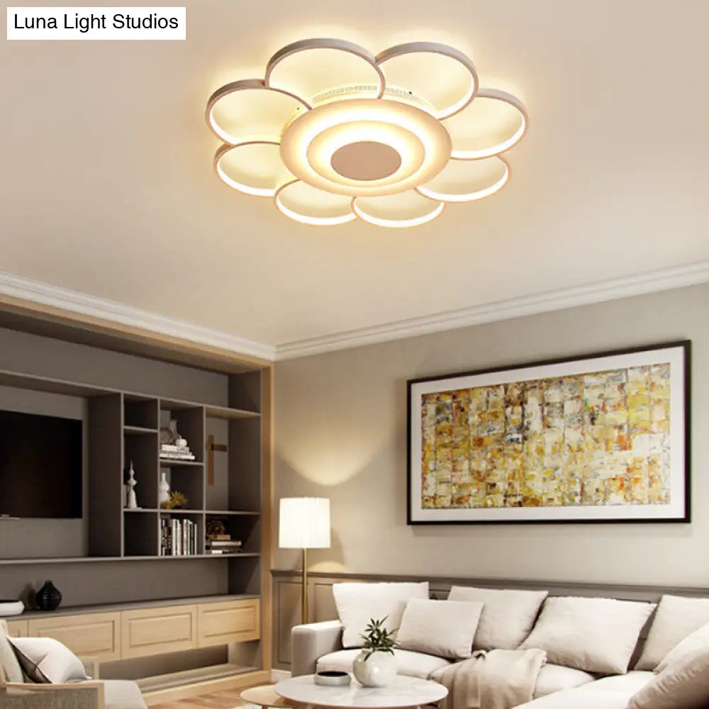 31.5/39 Flower Flushmount Acrylic Led White Ceiling Light In Warm/White/Natural - Simple & Wide