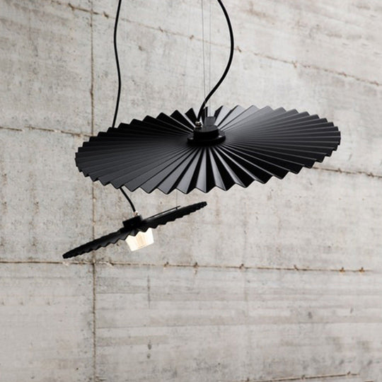 Modernist Circle Metal Hanging Light: 1-Head Black/Gold Suspension Lamp For Living Room Ceiling