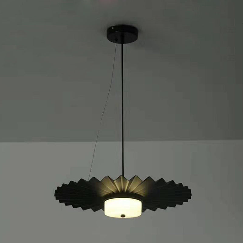 Modernist Circle Metal Hanging Light: Black/Gold Ceiling Lamp For Living Room