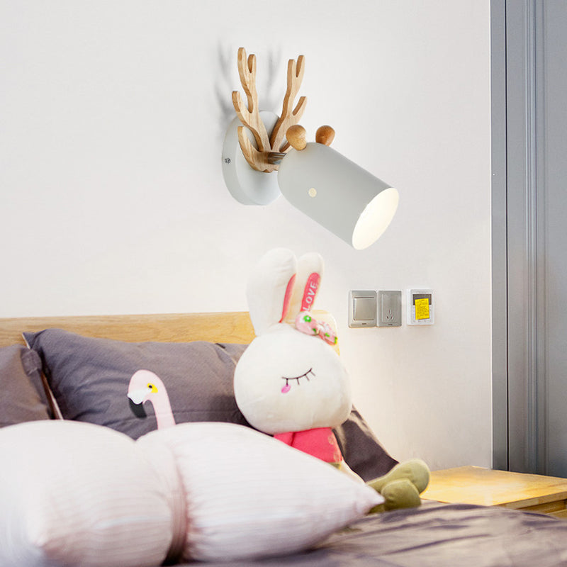 Modernist Metal Wall Sconce With Antler Design And Cylinder Shape For Bedroom Lighting White