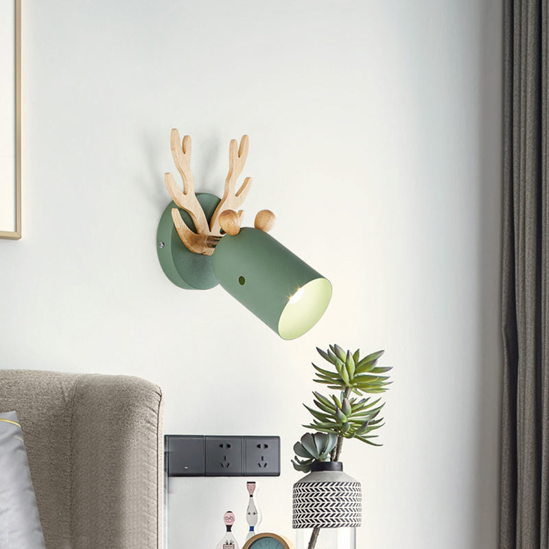 Modernist Metal Wall Sconce With Antler Design And Cylinder Shape For Bedroom Lighting Green