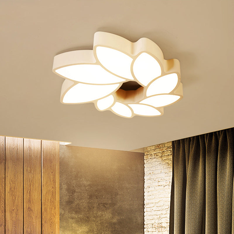 Simplicity Acrylic Floral Ceiling Light - 22.5’/31.5’ Wide Flush Mount Fixture For Living Room