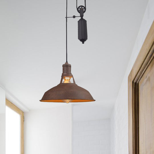 Farmhouse-Style Barn Pendant Ceiling Lamp - Rustic Hanging Light With Pulley For Bedroom