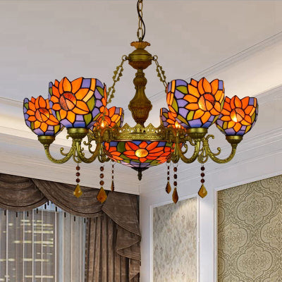 Superbe lustre inversé avec vitrail Tiffany, 7 lampes en cristal et motif de tournesol coloré en laiton