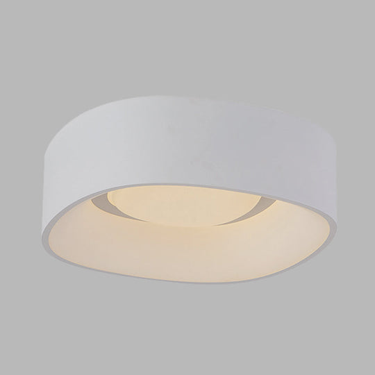 White Led Flush Mount Ceiling Light With Metallic Shade Available In 19’/23’ W