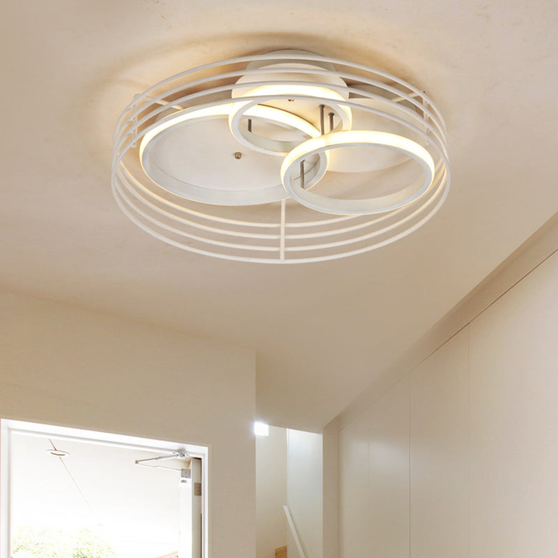 Contemporary Acrylic Flush Mount Ceiling Light With Overlapping Rings - 16’/19.5’ Wide Led