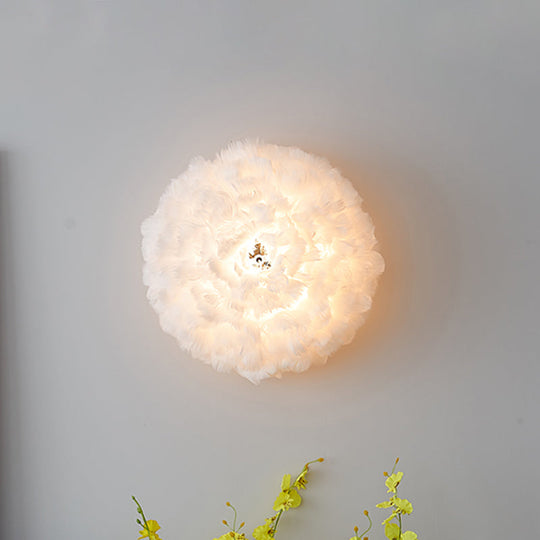 Modern Stylish Feather Wall Light - Blooming Grey/White Sconce Lighting For Sitting Room White