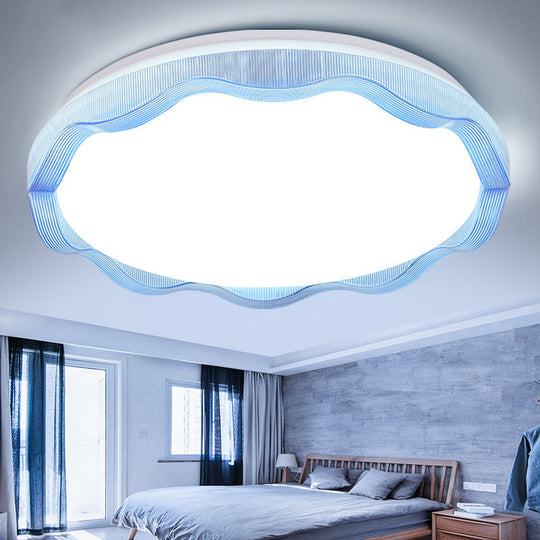 16’/19.5’ Simple Style Scalloped Ceiling Lamp With Acrylic Diffuser - White/Blue/Gold Flush