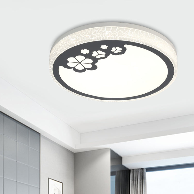 Leaf Pattern Modernist Round Led Flushmount Light In White & Black For Bedroom Black-White
