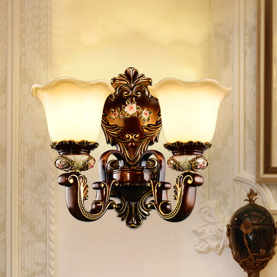 Rustic Resin Wall Light With Scalloped Design And Curved Arm - 1/2 Head Rust Sconce