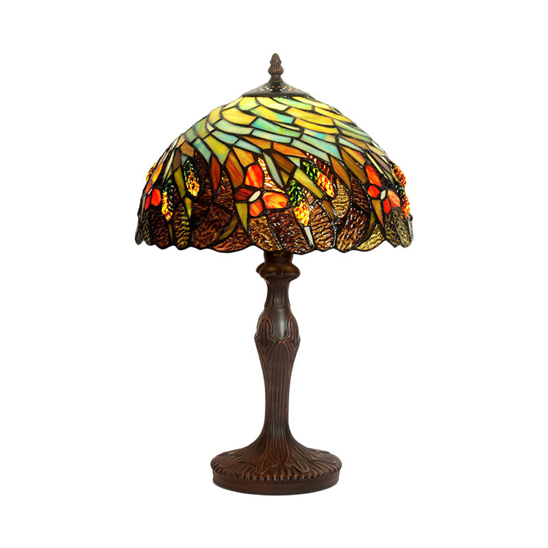 Sarah - Lampe de table à café en verre taillé à la main à motif spirale à 1 tête avec garniture festonnée