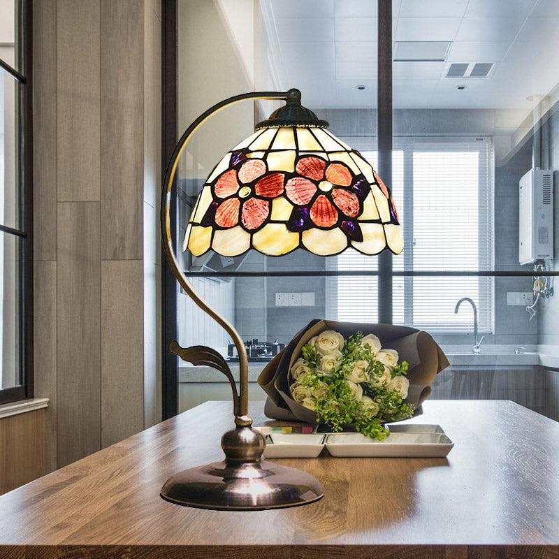 Red Shell Nightstand Lamp: Natural Mediterranean Style Flower Pattern Design 1 Head