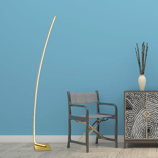Metallic Curved Led Floor Lamp - Sleek Black/White/Gold Design For Reading Bedside And Stand-Up