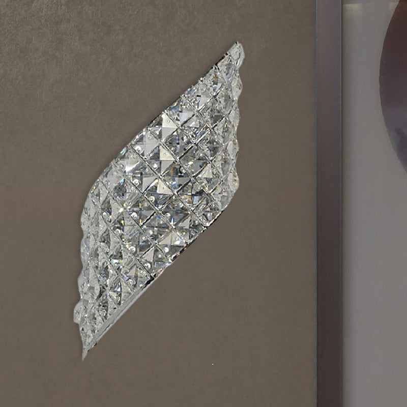 Clear Cut Crystal Sconce With Twisted Leaf Design And 4 Bulbs - Minimalistic Wall Mounted Lamp For