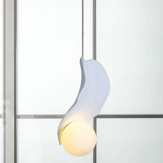 Leaf-Shaped Pendulum Light Macaroon Resin White/Green Led Suspension Lamp In Soft White/Warm Glow