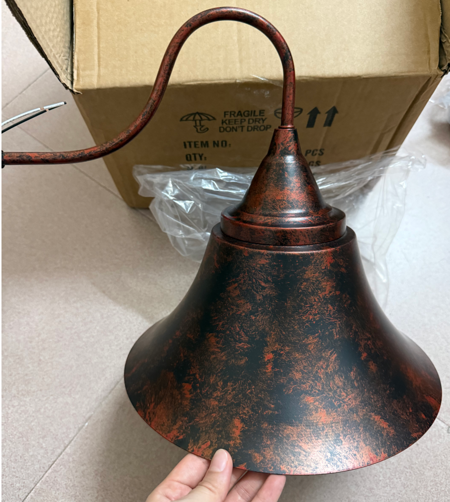 Applique rustica a 1 luce Carillon in ferro, colore nero/nero antico, per bistrot/spazi esterni