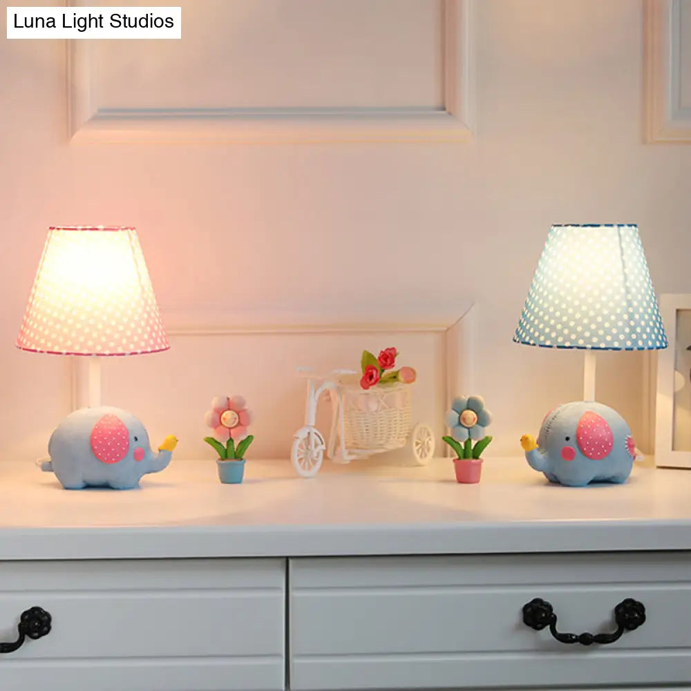 Adorable Fat Elephant Desk Light - Perfect Study For Baby Bedroom!