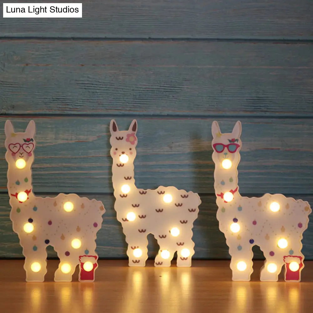 Alpaca Led Wall Night Lamp For Girls Room - Battery Operated And Contemporary Design