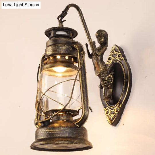 Antique Style Single-Bulb Oil Lantern Sconce: Clear Glass Wall Mount Light For Aisles Bronze / Arc