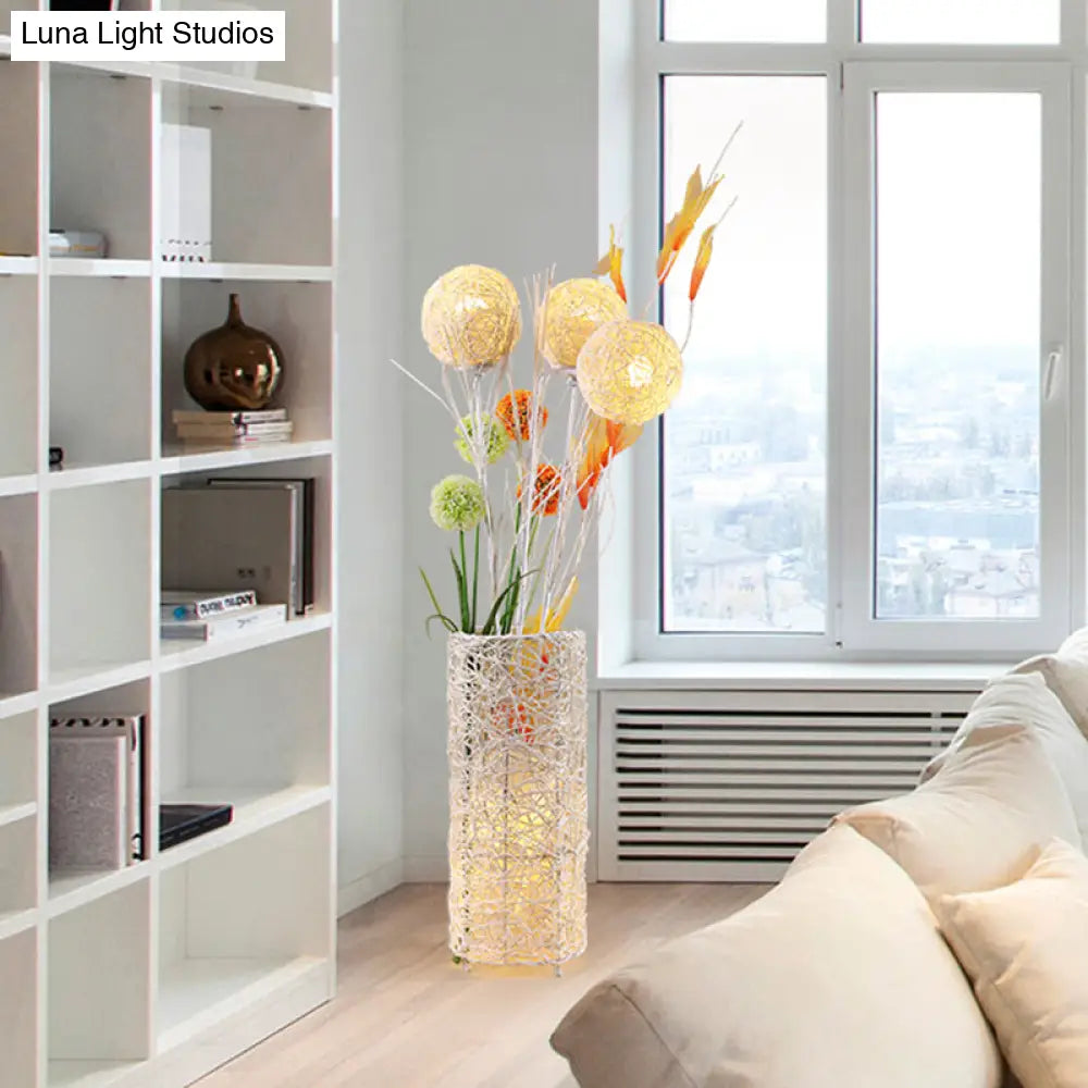 Art Deco Rattan Floor Lamp With Beige Flower Vase Design - Perfect For Living Room Lighting