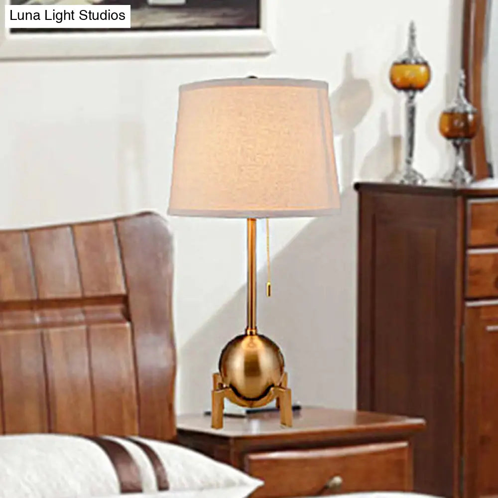 Bell Desk Lamp - Traditional Metal 1-Head White Reading Light With Global Base For Bedroom