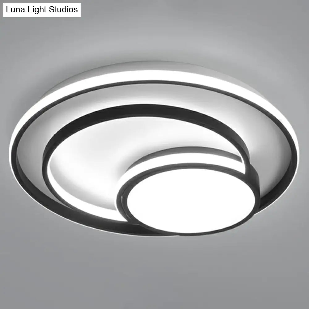 Black Minimalist 3 - Ring Flush Mount Ceiling Lamp With Acrylic Shade / 16’ White