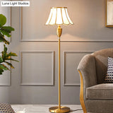 Brass Traditional Stand Up Lamp With Scalloped Glass Shade And Single Bulb Floor Lighting