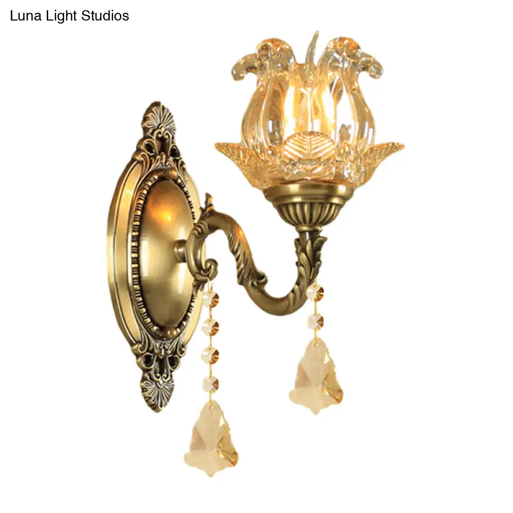 Brass Wall Mount Sconce With Clear Glass 1/2-Light For A Classic Floral Look
