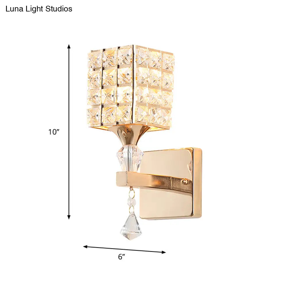 Clear Crystal And Metal Cubic Shade Wall Sconce: Modern Stylish 1 Light Fixture (Silver/Gold) For