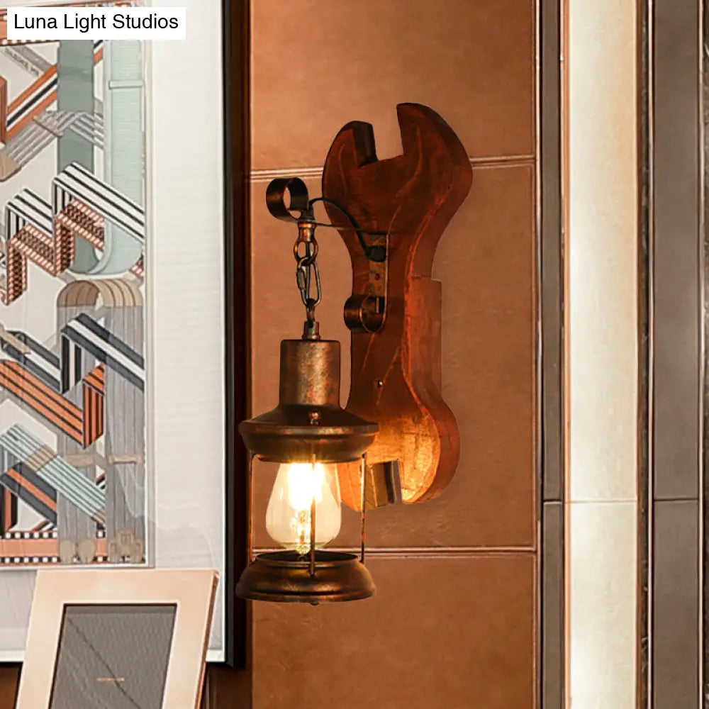 Coastal Clear Glass Lantern Sconce Light With Wooden Backplate - Rustic One-Light Fixture