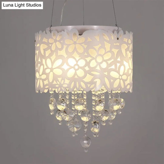 Contemporary 4-Head Metal Chandelier With Crystal Droplets In White