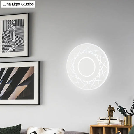 Contemporary Acrylic Disk Wall Light: Black/White Led Sconce Fixture For Living Room - Warm/White