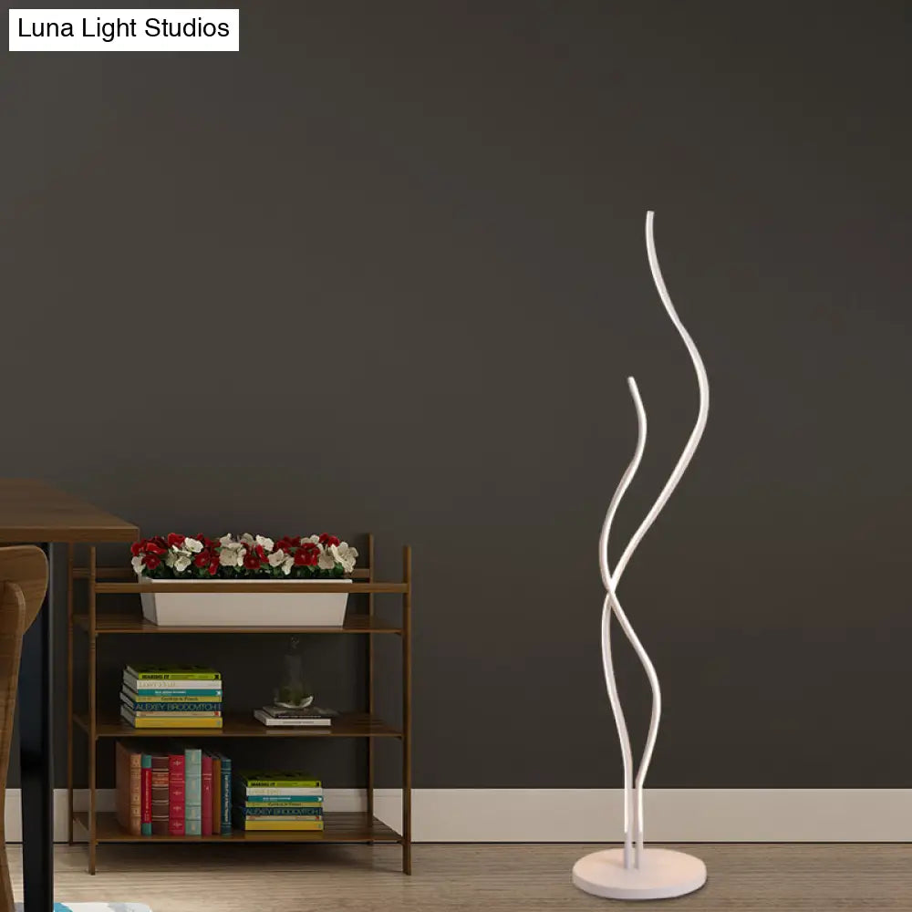 Contemporary Acrylic Led Stand Up Lamp - Black/White
