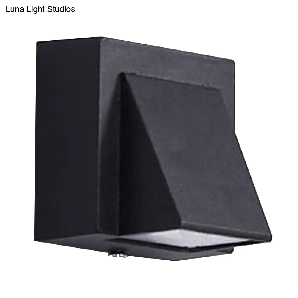 Contemporary Led Outdoor Wall Mount Sconce Light With Metal Shade - Black