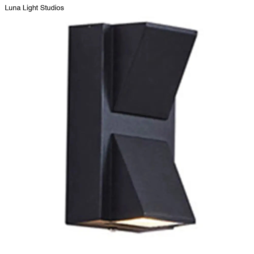 Contemporary Led Outdoor Wall Mount Sconce Light With Metal Shade - Black