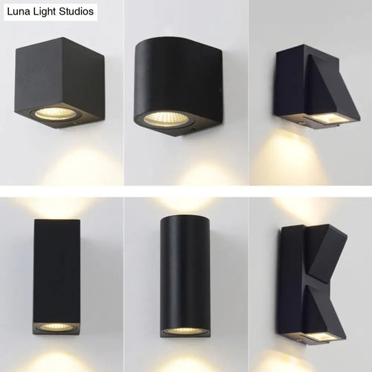 Contemporary Led Outdoor Wall Mount Sconce Light With Metal Shade - Black