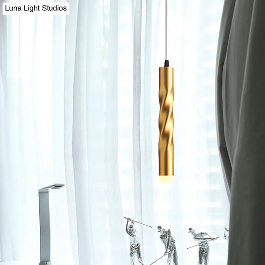 Contemporary Rope Shape Mini Pendant Lamp - Modern Metal Design With Gold Finish For Stair Kitchen