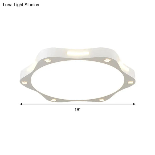 Contemporary Sun-Inspired Led Ceiling Lamp For Child Bedroom In Bright White Acrylic